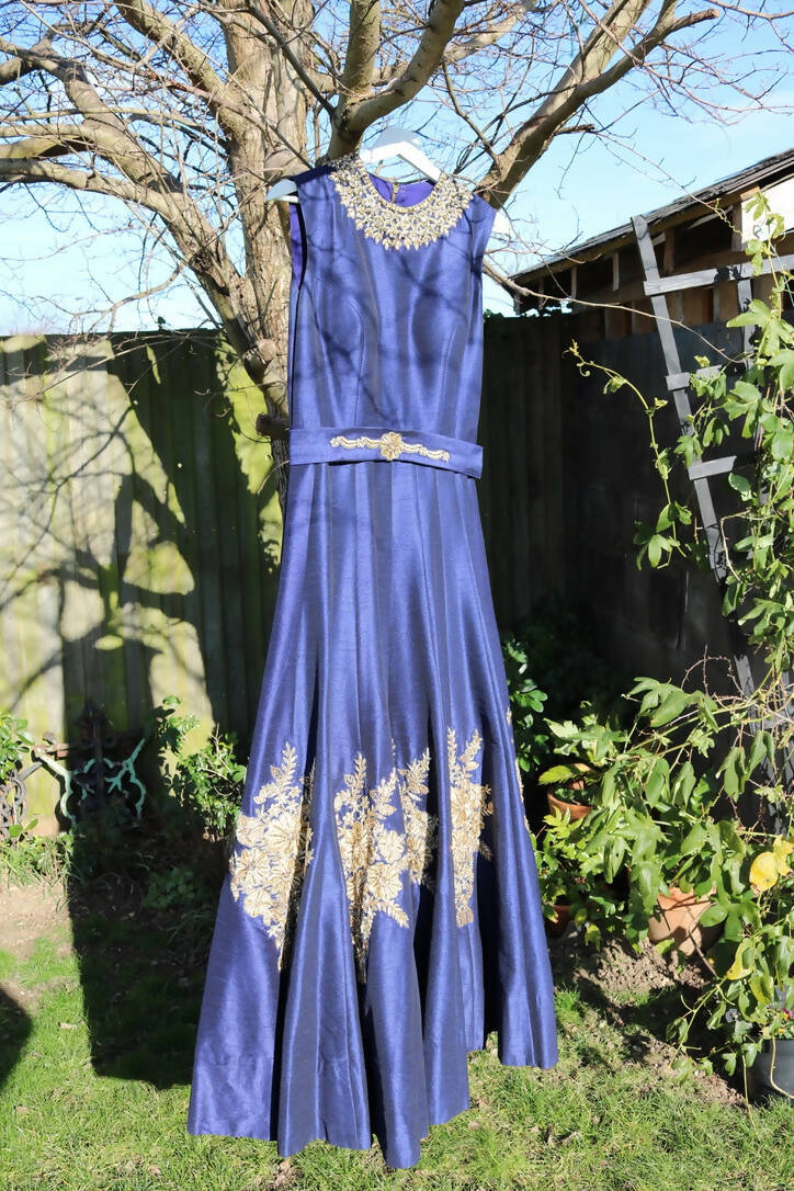 Navy blue dress with gold embellishments Nala Marketplace Navy blue dress with gold embellishments Nala Marketplace