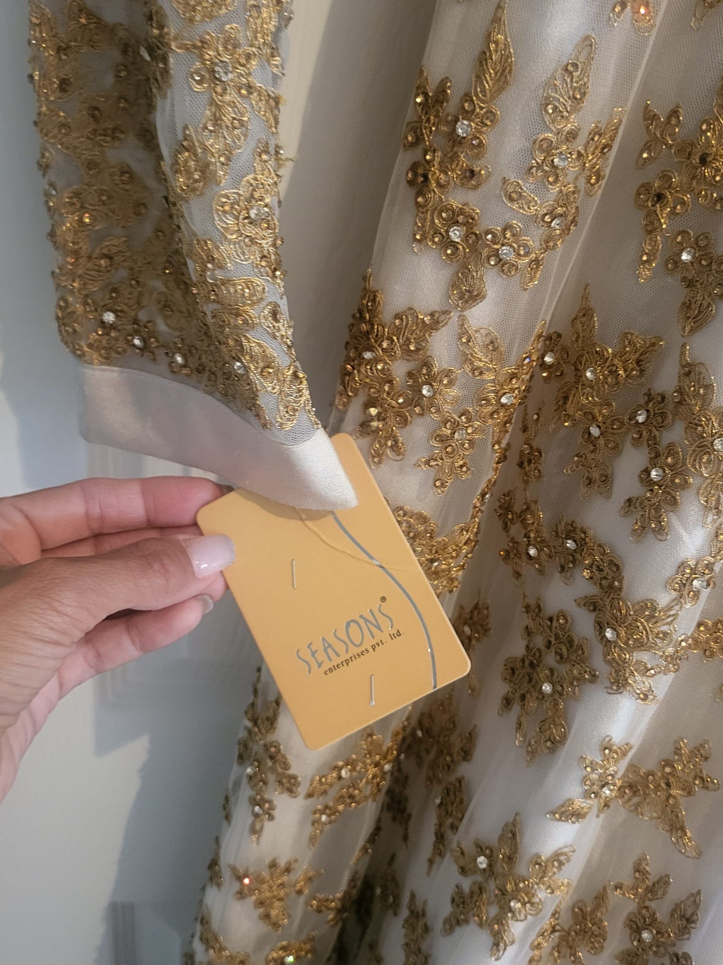 Gold Gown Unworn ladies size 10/12 from Seasons Mumbai - 8