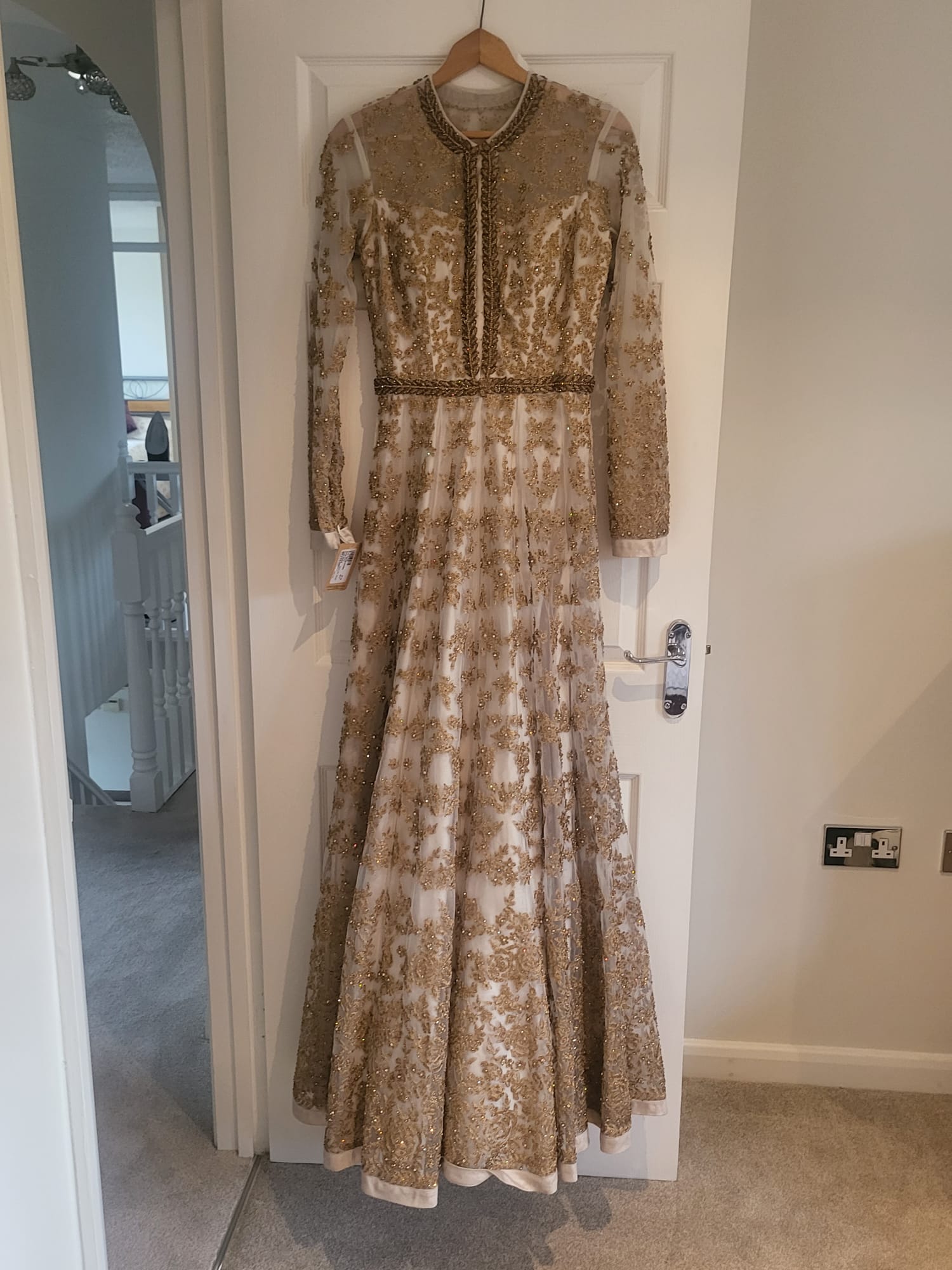 Gold Gown Unworn ladies size 10/12 from Seasons Mumbai - 6